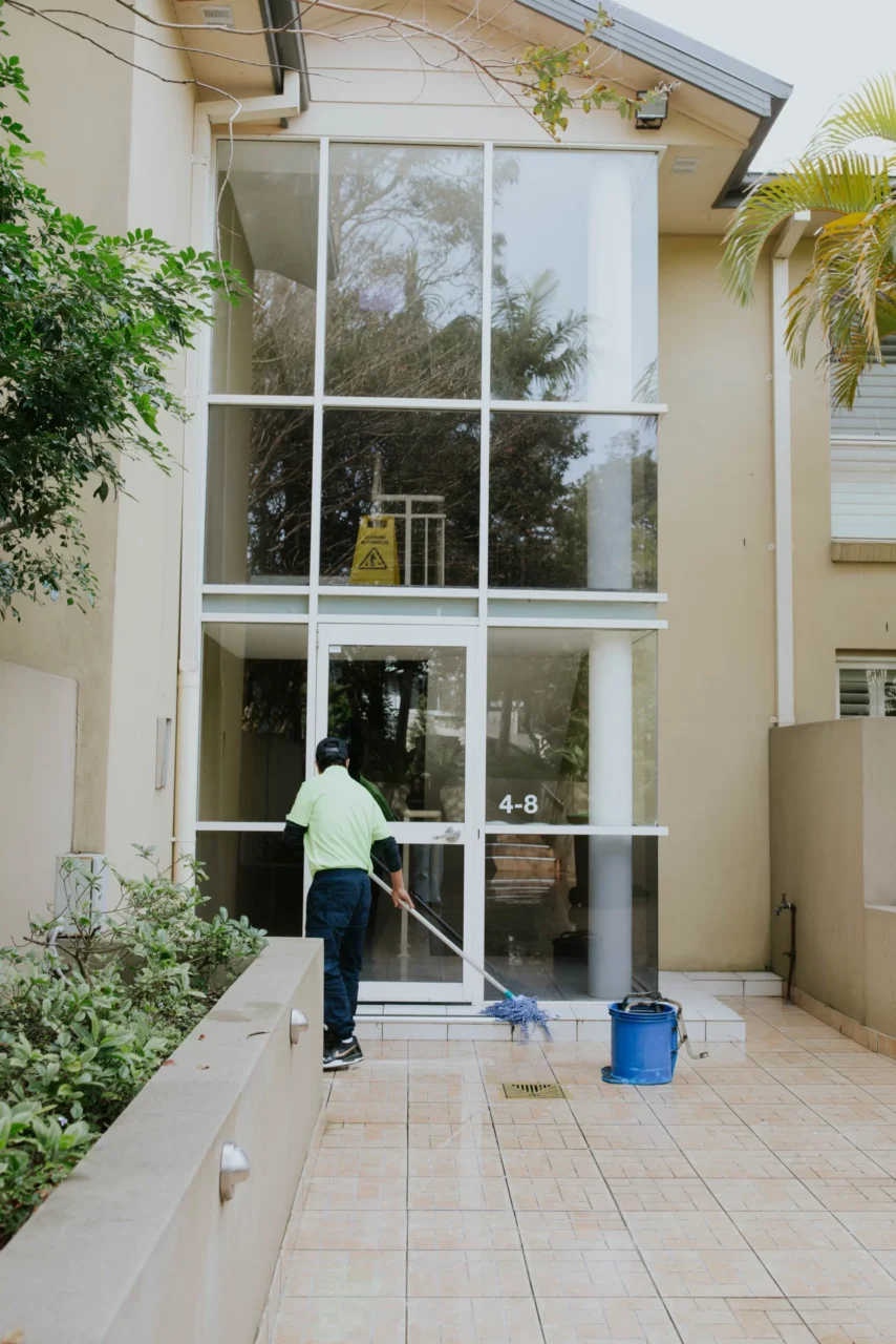 Konmari vs Sweddish death cleaning method.